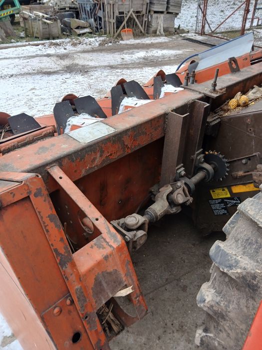 Sprzedam przystawkę z przezbrojeniem do massey ferguson