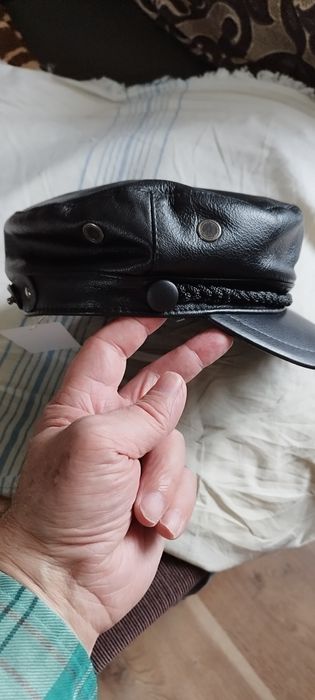 Импортный картуз унисекс натур. Кожа