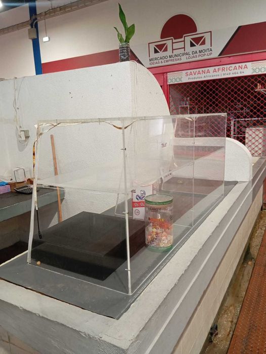 Vitrine em acrílico