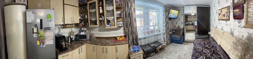 Кімната в гуртожитку не подалік макдоналдс