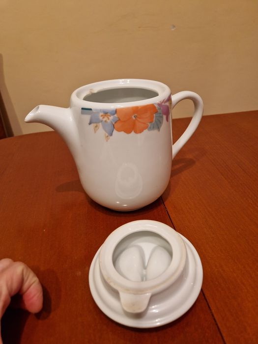 Dzbanek porcelanowy "Karolina" na kawę, herbatę