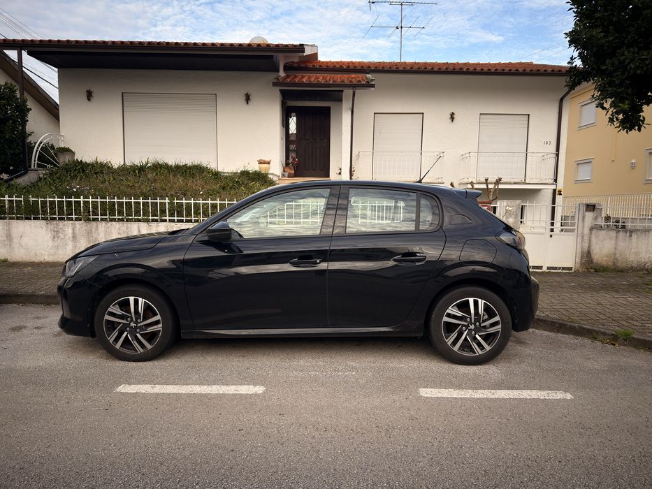 Peugeot 208 novo