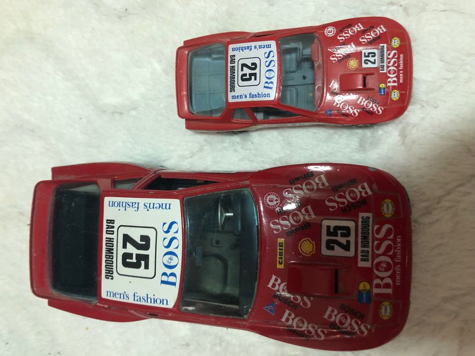 Duas miniaturas porsche 924 turbo