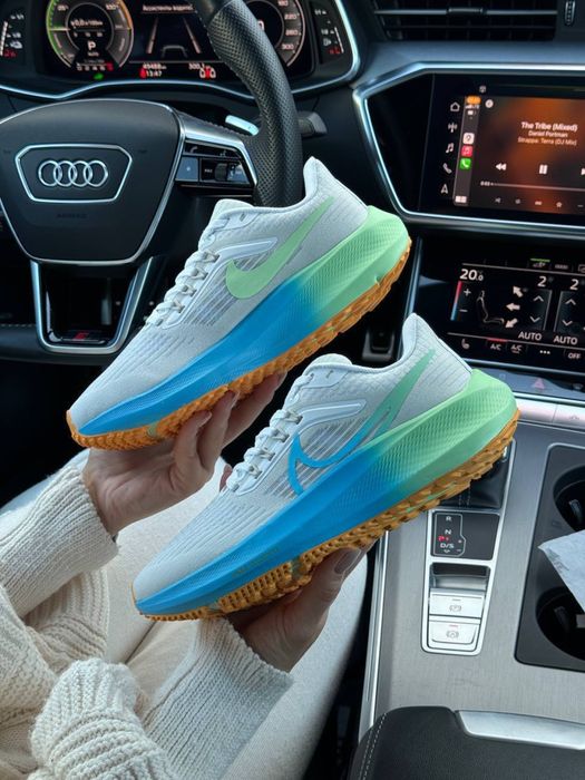 Кросівки жіночі Nike Air Zoom (36-41)