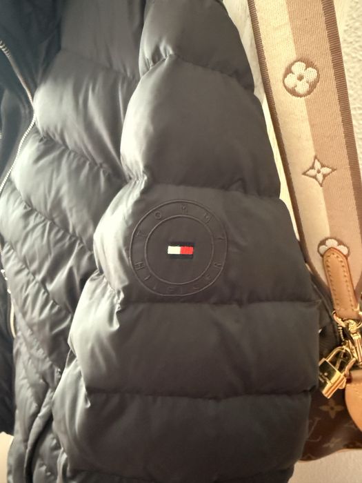 casaco de penas preto tommy hilfiger senhora