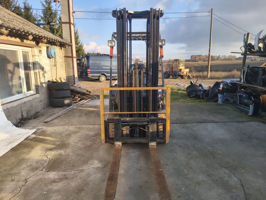 Sprzedam wózek widłowy elektryczny tcm