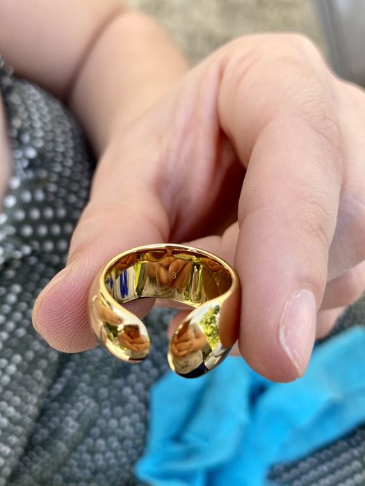 Anel dourado Calvin Klein