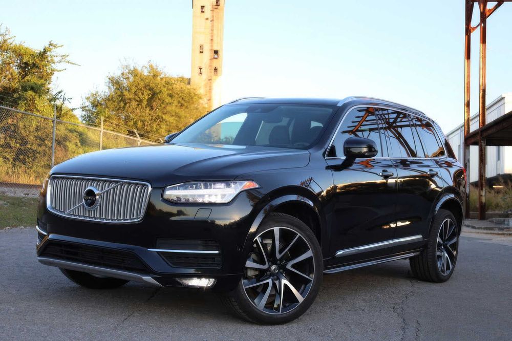 Volvo XC90      2019
