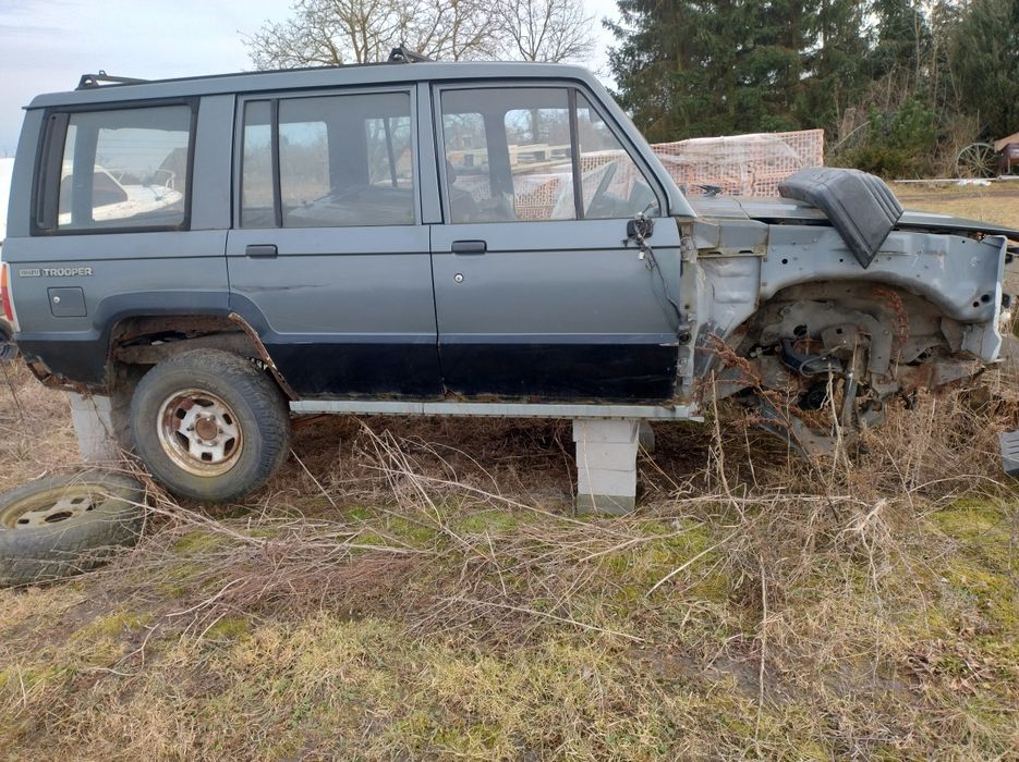 Isuzu trooper 2.8  4jb1