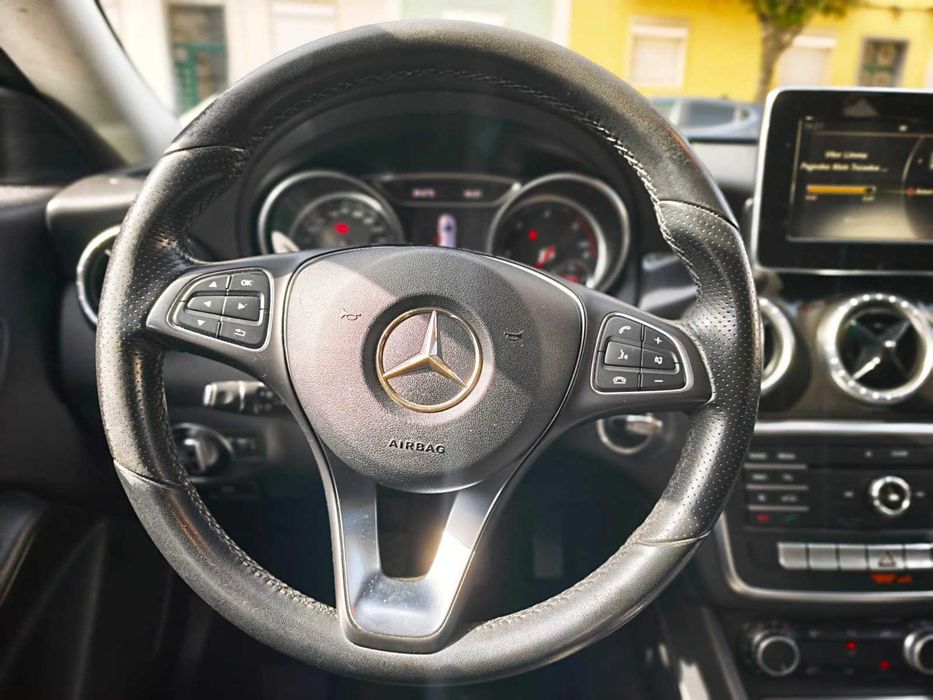 Mercedes-Benz CLA 180d Shooting Brake