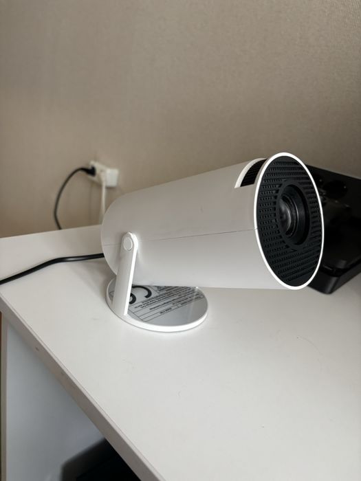 Продам проектор.