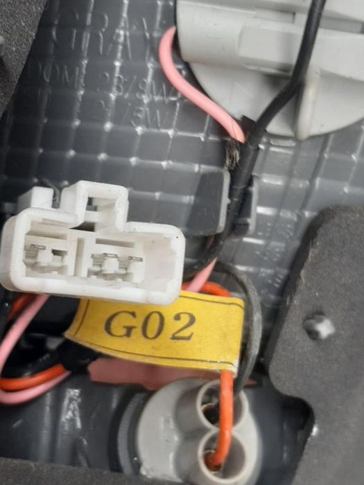 Farolim da mala direito KIA Sorento I (JC)