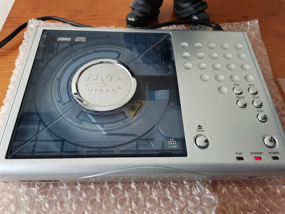 Portable DVD Remote Control64752320398337122