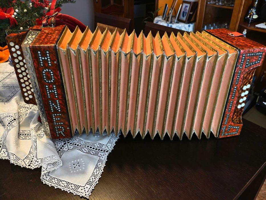 Vendo concertina Hohner 3 voz.