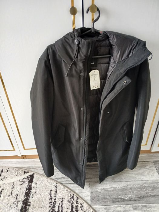 Курточка чоловіча