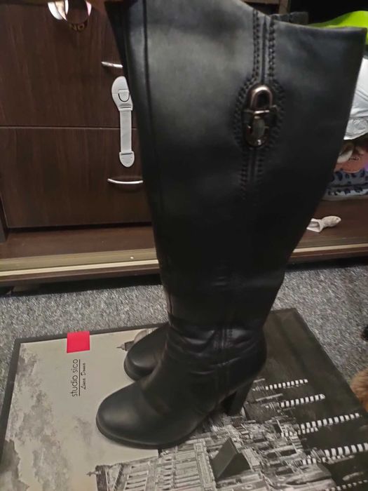 Черевики шкіряні RENZANA на підборах 36 розмір