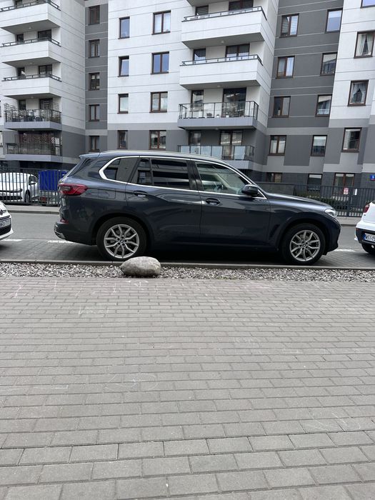 Felgi BMW X5 G05 R19 + opony zimowe Continental