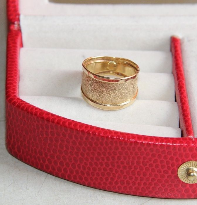 Złoty pierścionek obraczka kruk ze złota próby 585 14k złote złoto