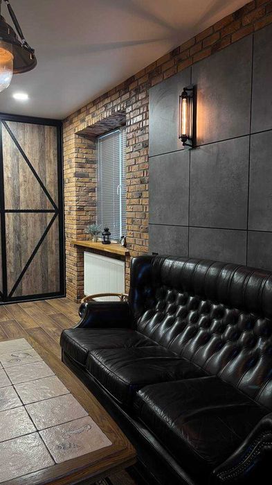 Видовий пентхаус з авторським ремонтом! Центр!