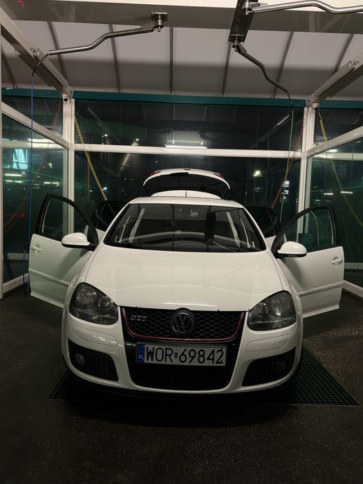 VW Golf V GTI 2.0 TFSI 200KM 2008 – jeździ, dużo zrobione