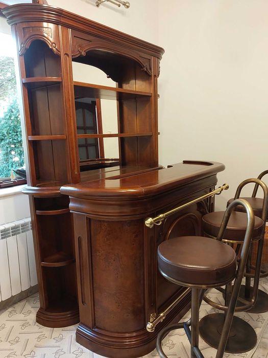 Stylowe meble ekskluzywny barek firmy Modenese Gastone Italy +3 stołki