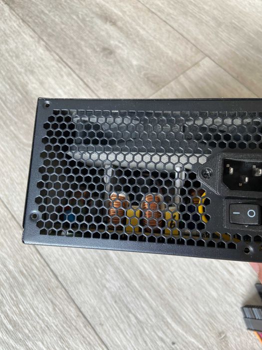 AeroCool vx-700 блок живлення 700w