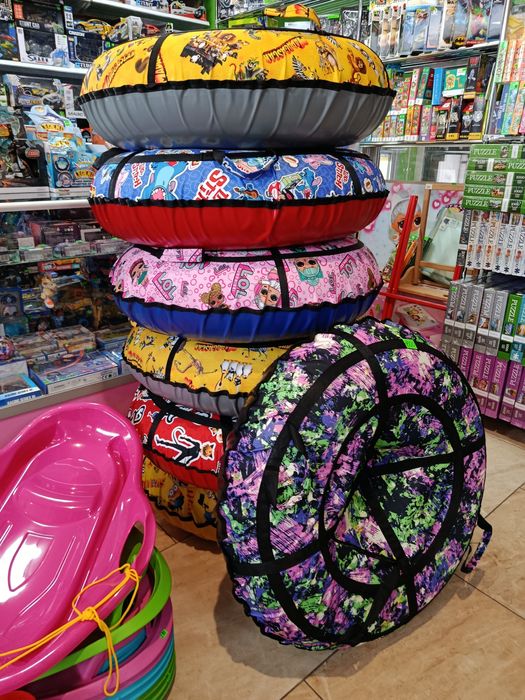 Тюбінг ватрушка для катання з гірки дуже міцні з резиновими ручками