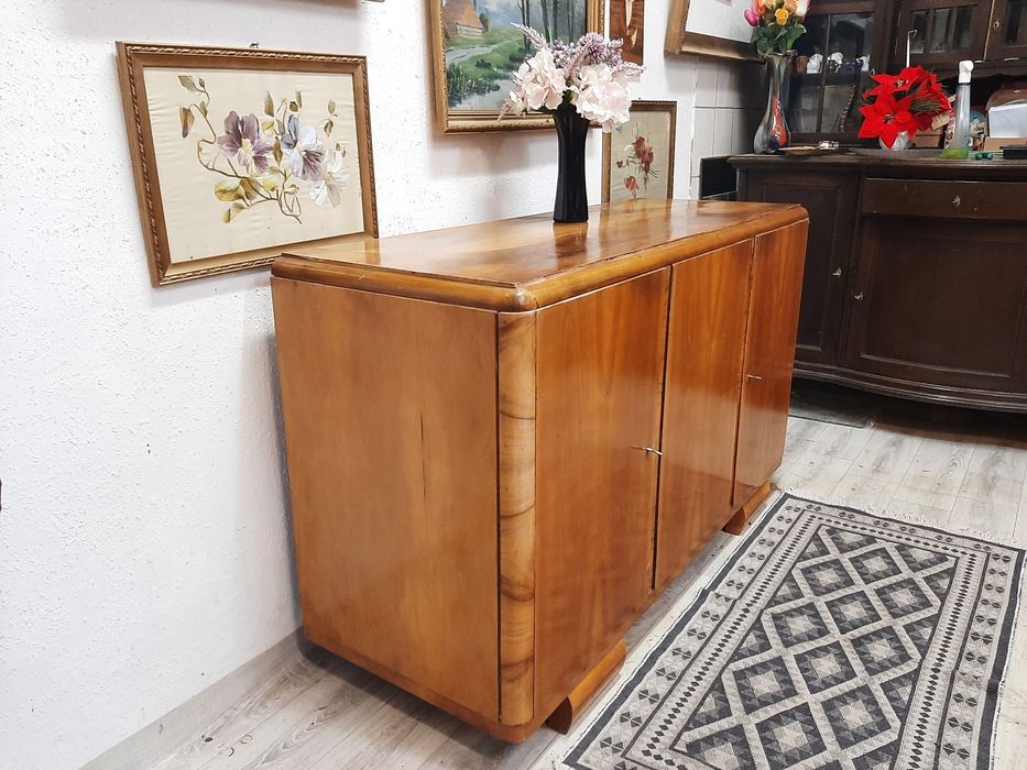 Komoda w stylu art deco