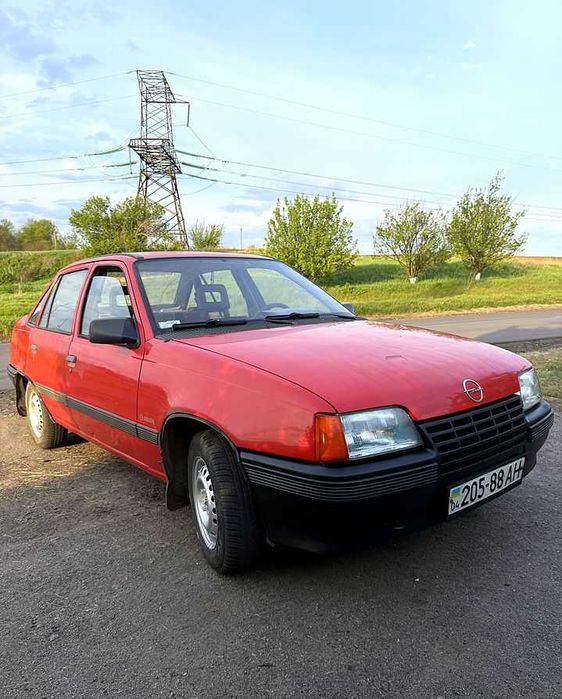 Продам Опель Кадет е