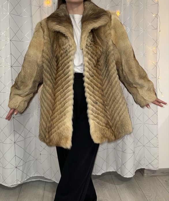 NATURALNE FUTRO z jenota – bardzo dobry stan