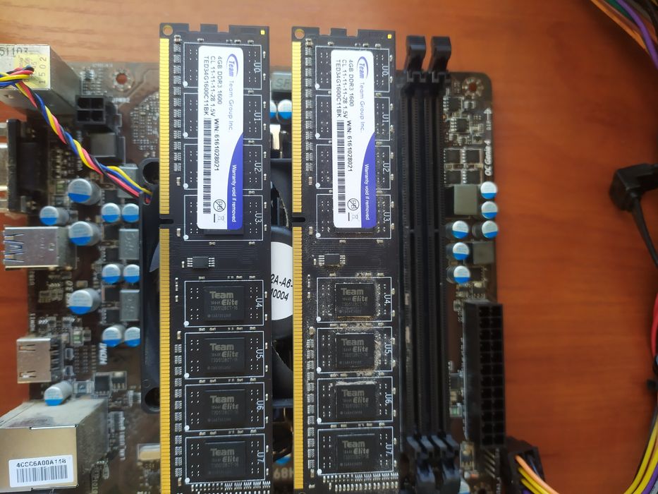 Продам комплект MSI A68HM+AMD A8-7600