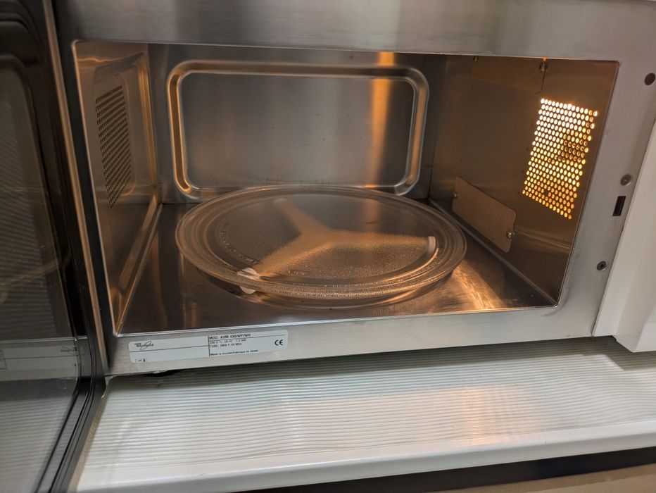 Micro-ondas whirlpool 900w