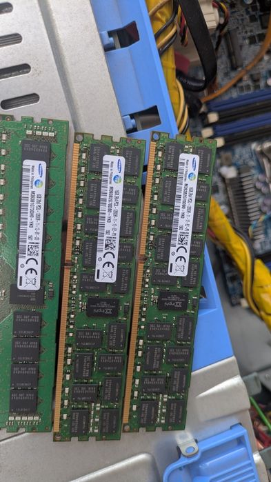 Сервер Super micro 2 LGA 2011 E5 2670 40 gb