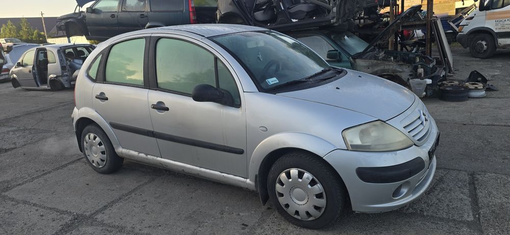 Drzwi maska zderzak klapa EZRC lampa  Citroen C3 1,1 części