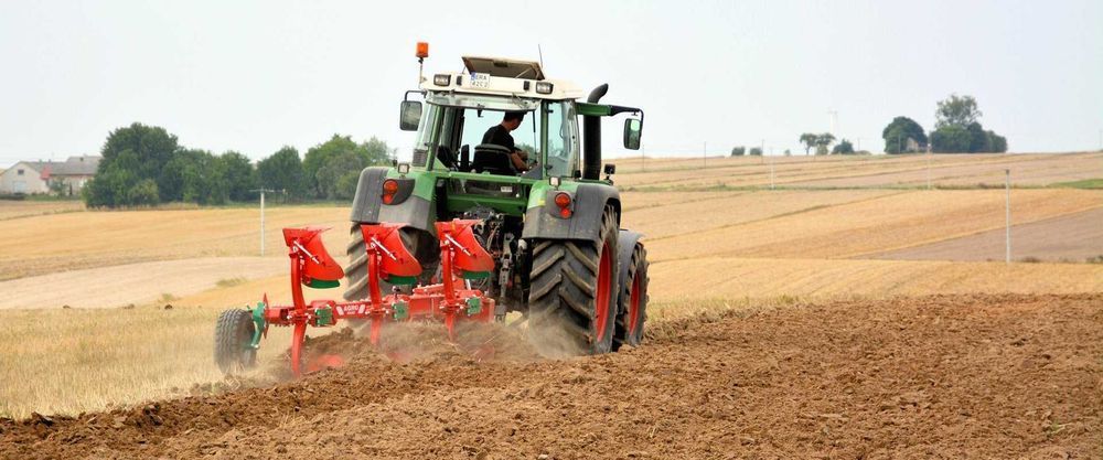 Pług obrotowy obracalny Pługi zabezpieczenie resorowe Agro-Masz