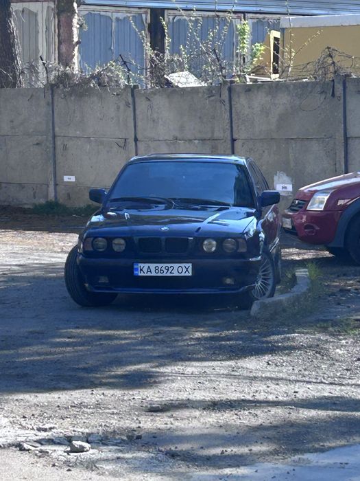BMW 5 Series 1992 VIN WBAHB51070BD98803 фото оголошення 3 з 8