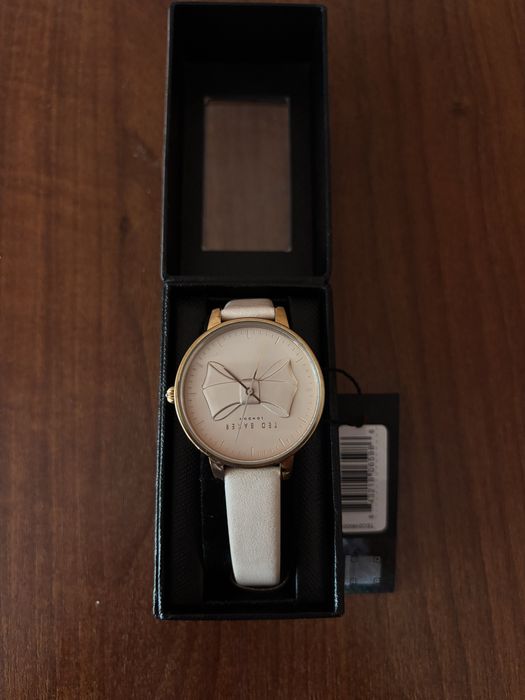 Женские кварцевые часы Ted Baker Brook