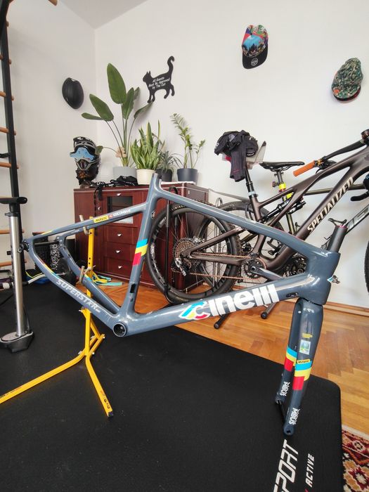 Rama szosowa Cinelli Superstar Disc M 51cm