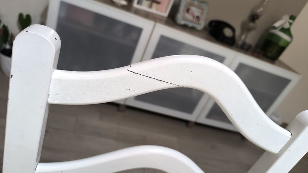 Mesa de jantar c/4 cadeiras