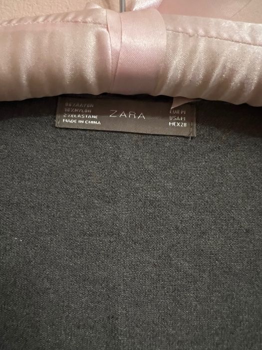 Светр Zara,новий, розмір м