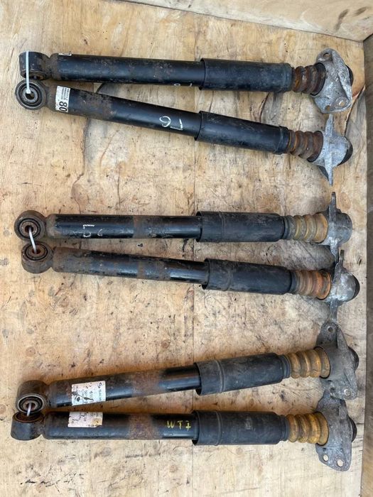 Стойки Амортизатори VW Passat B6 B7 Golf 5-6 Touran Skoda Seat