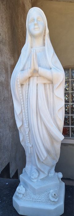 Estatueta em mármore N. S. Lurdes