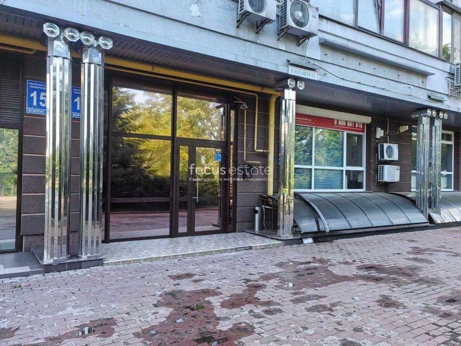 Без комісіЇ. 108м2. Оболонська Набережна, 15. Фасад. Парковка