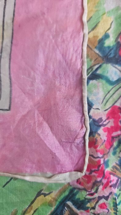 Jedwabna ręcznie malowana apaszka vintage