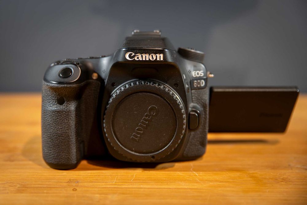 Canon eos 80d - zestaw: pancate 24mm + sigma 18-125