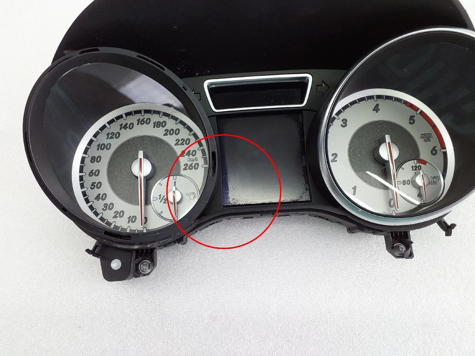 Quadrante / painel de instrumentos MERCEDES-BENZ CLA Coupé (C117)