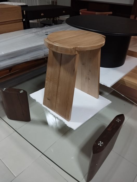 Banco / Mesa de apoio