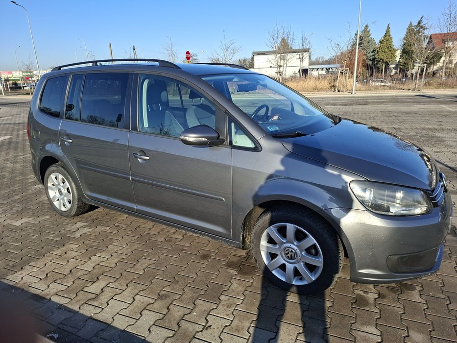 VW TOURAN 2010/11r 1.6tdi Navi,Klima,Hak,3tablica,7osób