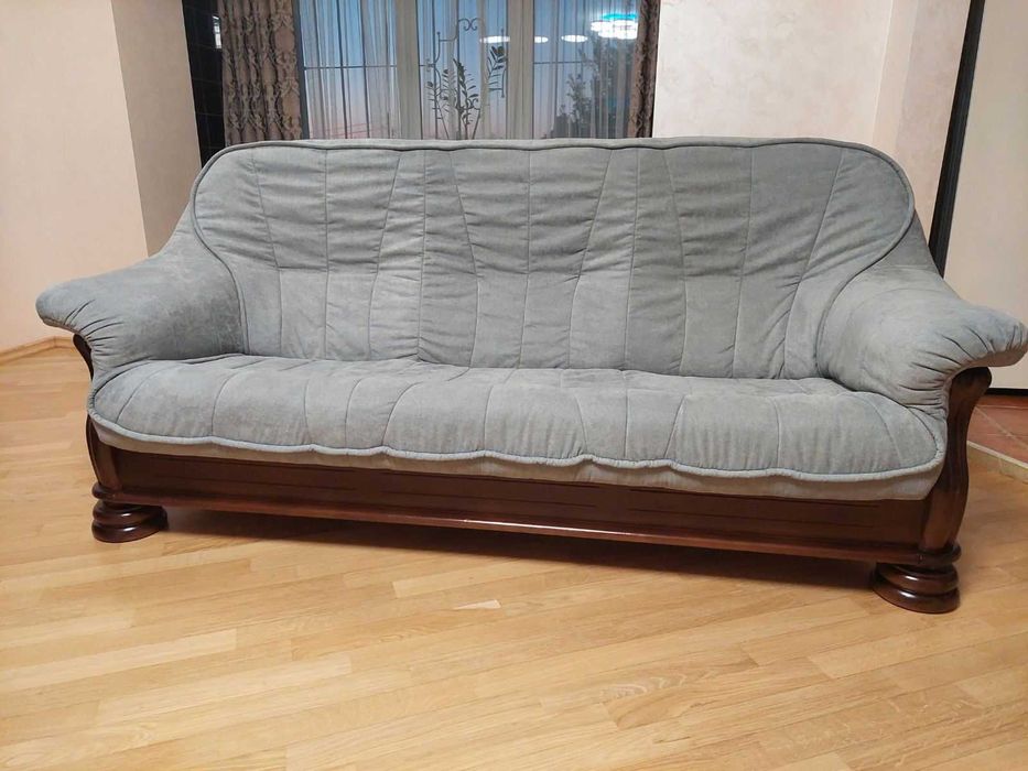 продам 2 дивани в ідеальному стані