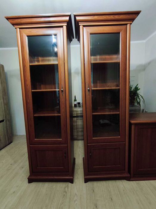 Komoda i 2 witryny